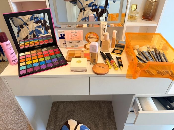 makeup