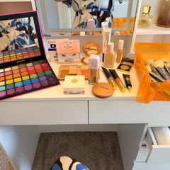 makeup