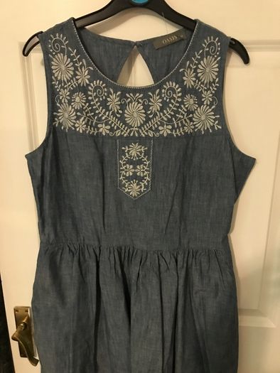 Oasis dress