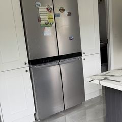 Whirpool 4 doors fridge