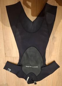 Body Glove kids wetsuit