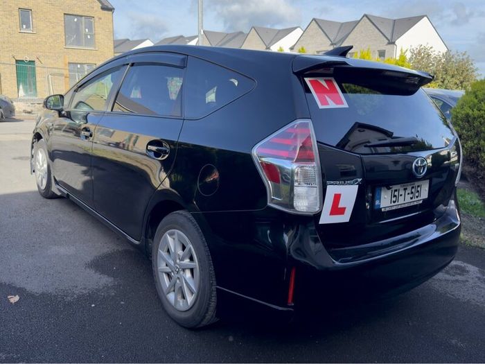 Toyota Prius Alpha 2015 7 Seater Auto Family Car