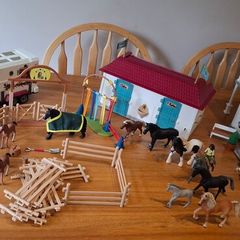 Schleich Horse Club Lakeside Country House and Stable