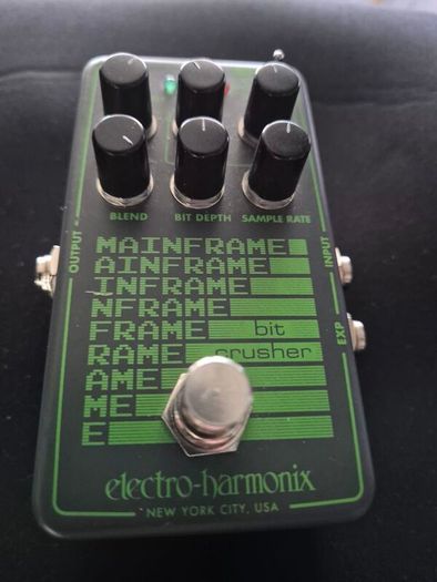 Electro-Harmonix Mainframe Bit Crusher pedal