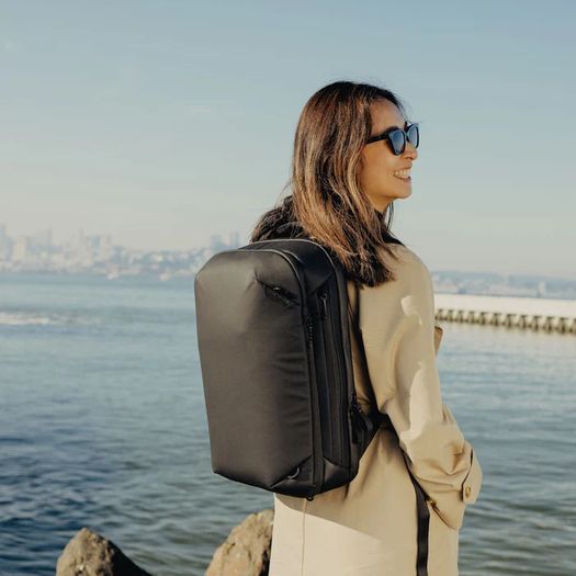 Peak Design - Travel Backpack 20L - Black - Brand New! (RRP 200 Euro!)  [BRAND NEW]