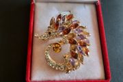 Sparkling Hedgehog Brooch Gold Tone Rhinestone Animal Pin Badge Whimsical Woodland Jewelry - Nature Lover Gift (X01)