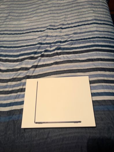 MacBook Air m5 13" (2025)