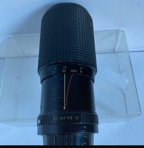 Tokina RMC 70-210mm f/3.5 Zoom Lens