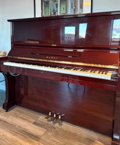 KAWAI upright piano