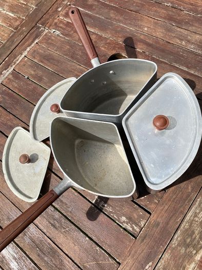 Vintage 1930's Crown Merton cooking set