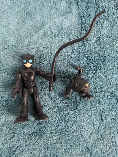 Toy figures/Imaginatex?
