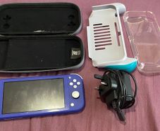 Nintendo Switch Lite + Accessories