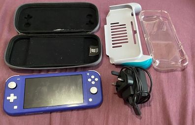 Nintendo Switch Lite + Accessories