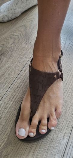 ANKO brown thong sandal Sz 8 AUS (Fit 6UK)