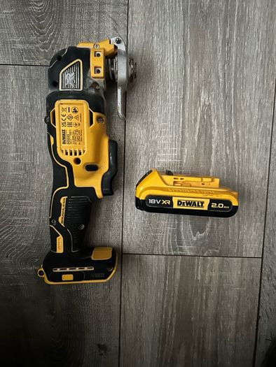 DeWALT 18V XR Brushless Oscillating Multi-Tool