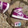 Premium Nike Air Jordan 1 Mid Image 3