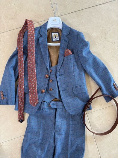 Marc Darcy communion suit and converse