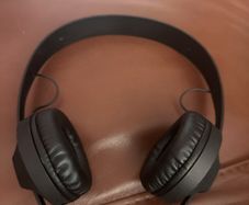 SENNHEISER Headphones  Bluetooth