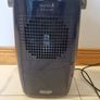 DeLonghi Tasciugo Ariadry Dehumidifier for parts or repair Image 2