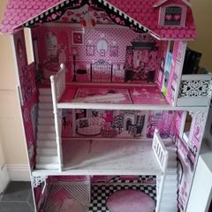 dollhouse