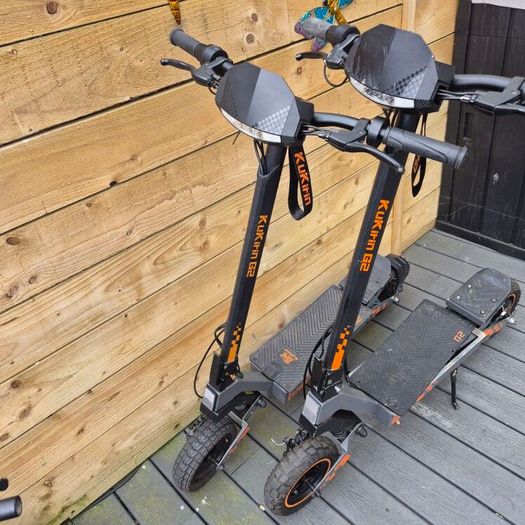 Kugoo g2 electric scooter x2