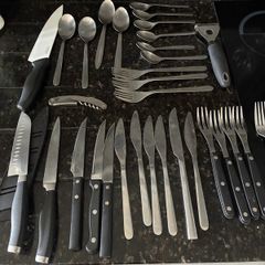 Cutlery collection (32 items)