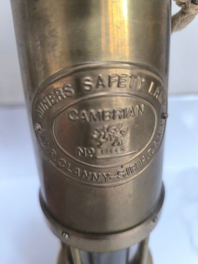 Davy miners lamp