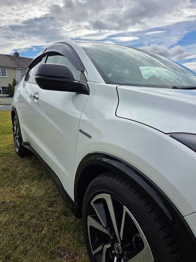 Honda Vezel RS 2017 low mileage excellent conditio