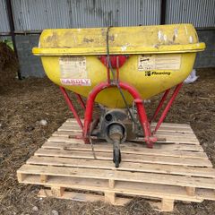 Fertiliser spreader