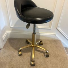 beauty chair