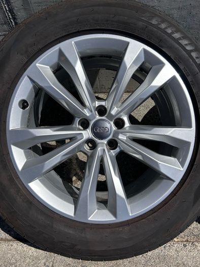 Genuine Audi Q7/SQ7 19" Alloy Wheels - Bridgestone Tyres
