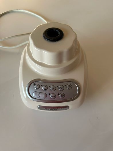 Kitchen aid blender base