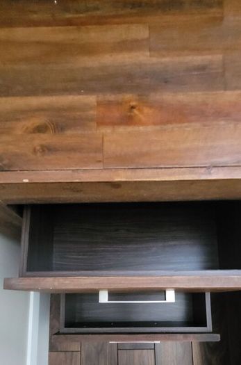 Double Bed & 2 lockers set
