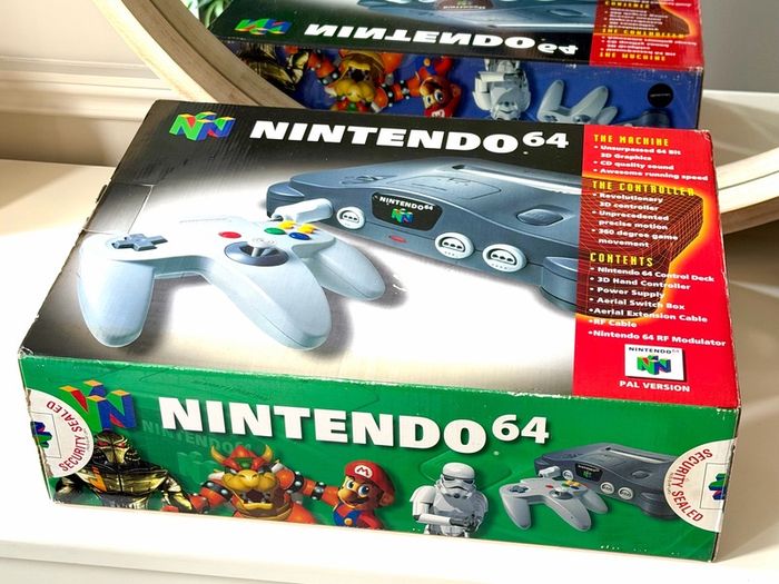 Nintendo N64 Console - Boxed and Beautiful