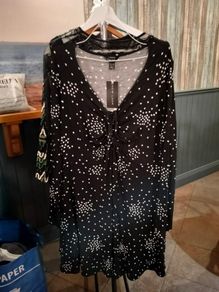 New look black Dress with white star pattern and v neck. New with tags.