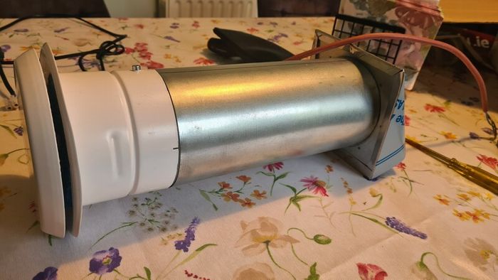 Air Vent (anti condensation) with heating element