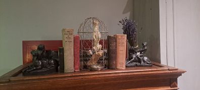 Genesis Bronze Dogs Statues X 2
