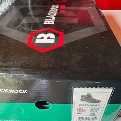 Hard toe work boots