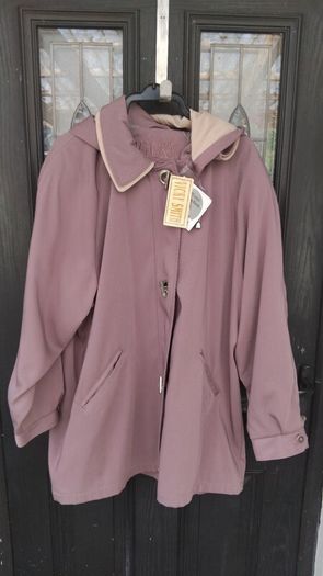 A Vicky Smith Coat Size 24 New With Tags