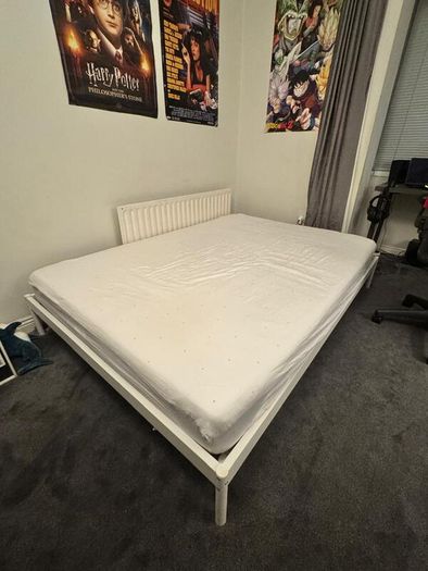Double bed frame