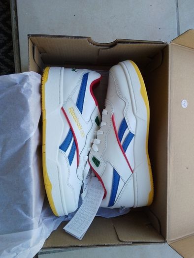 Reebok size 4 uk kids