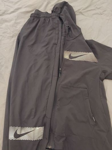 Nike Mens Tracksuit