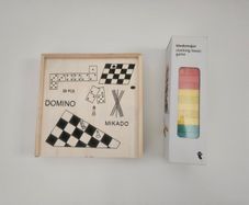 Bundle of new wooden games + Free 5W wireless charger