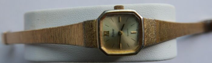 Pulsar Quartz Classic Women's Gold Tone Watch 19mm Y481-5130 New Batt