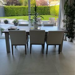 Table and chairs for sale