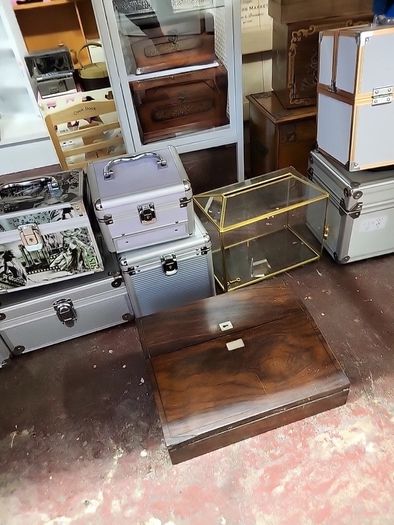 Trinket boxes