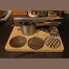 Potato and garlic mashers