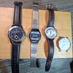 Watch Lot 4 watches Untested