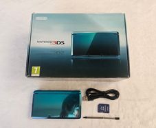 Boxed Nintendo 3DS aqua blue