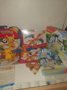 Pokemon Building Sets Lot Pikachu, Charizard, Blastoise + Eevee